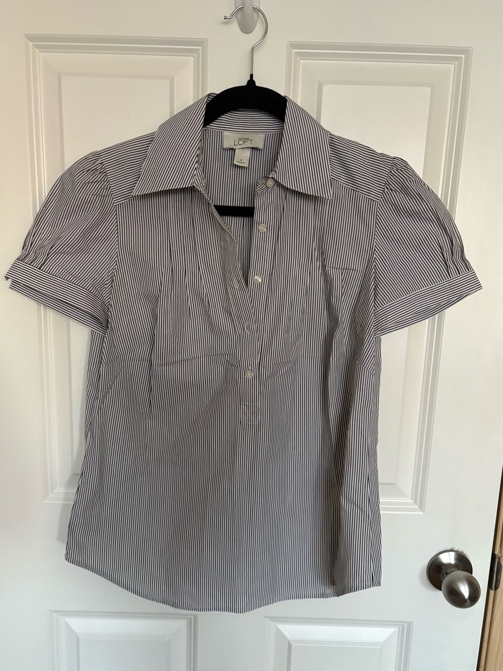 LOFT Short Sleeve Pinstripe Button-Down Shirt - Navy & White